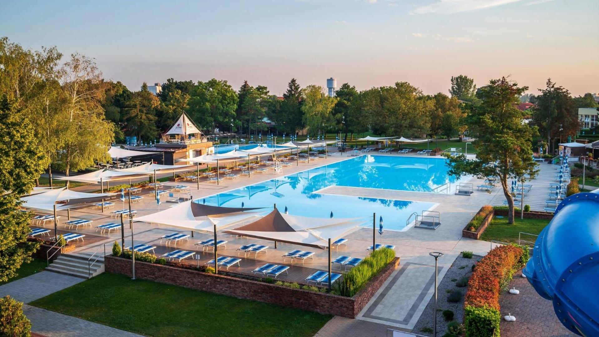 Harmonia Riva Apartman B11 Dunajska Streda Luaran gambar